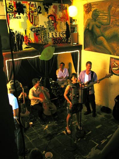 Two-person Show (Atlanta), 2004: image 03 from the original sesow.com press page